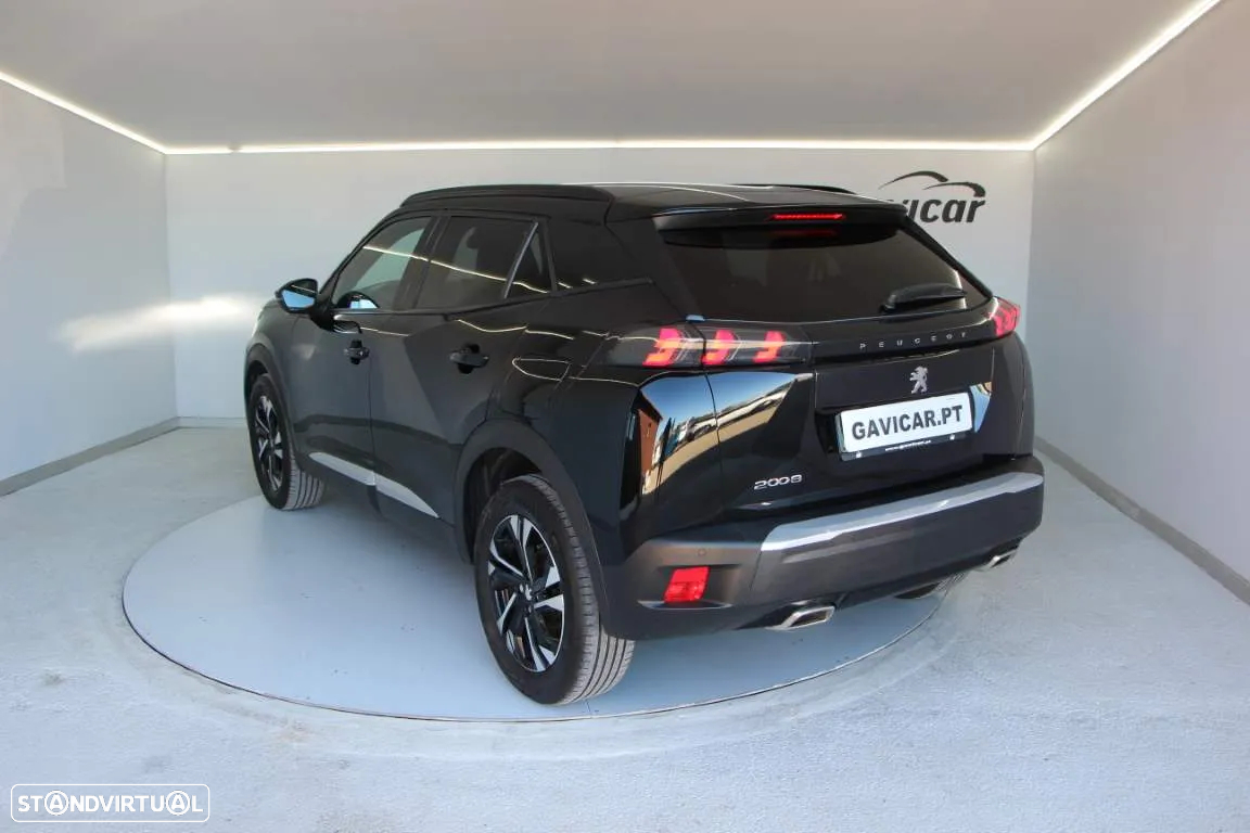 Peugeot 2008 1.2 PureTech Allure EAT8 - 7