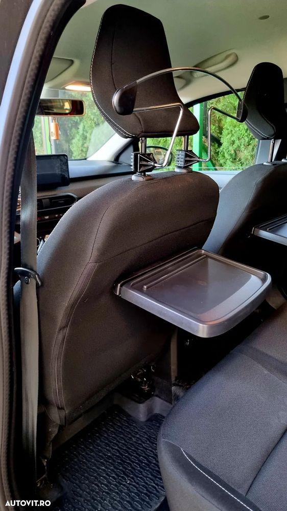 Mercedes-Benz EQT - 21