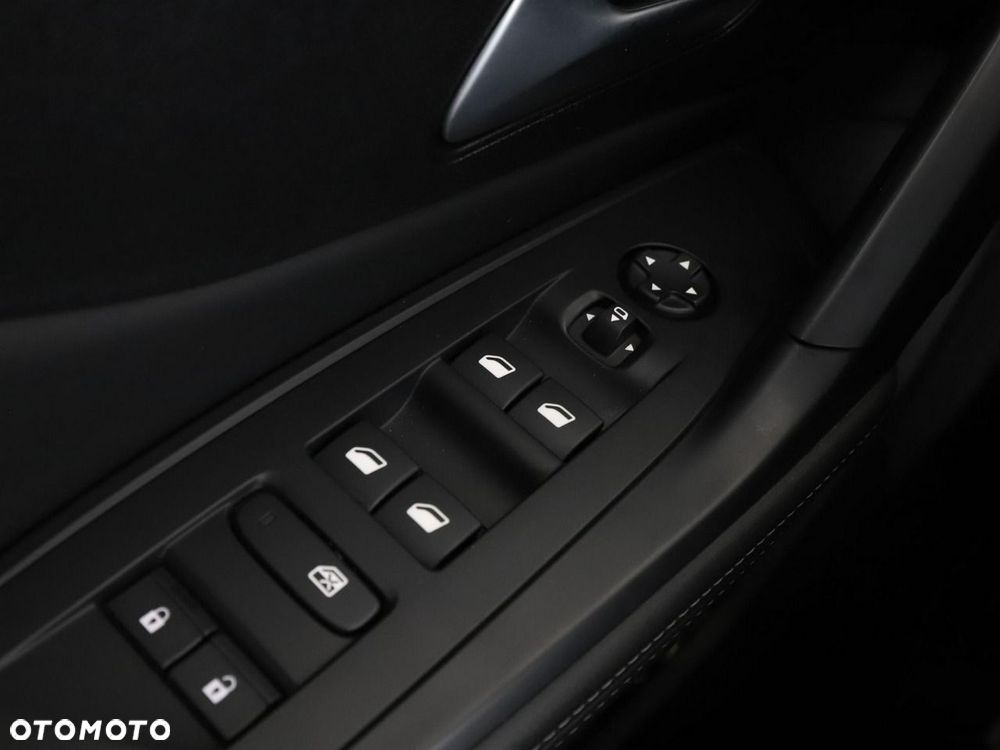 Peugeot 308 1.2 PureTech Allure S&S - 40