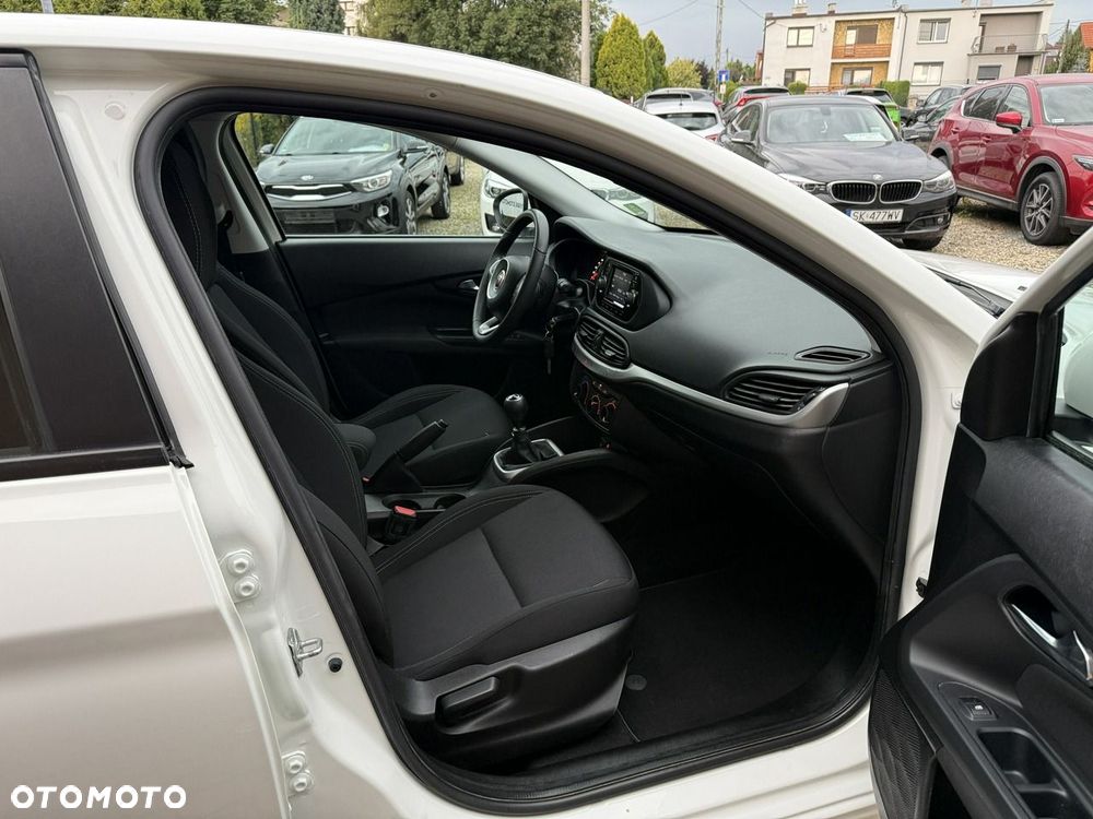 Fiat Tipo 1.4 T-Jet Easy - 21