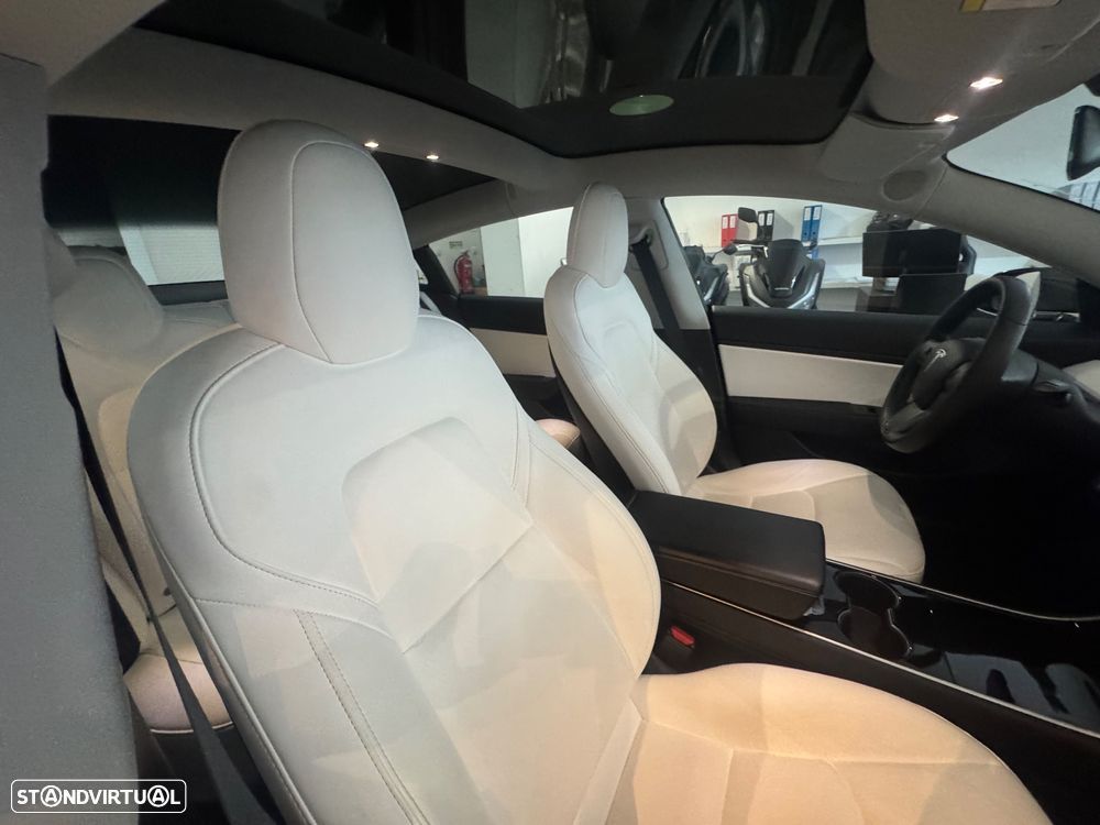 Tesla Model 3 Long-Range Dual Motor AWD - 16