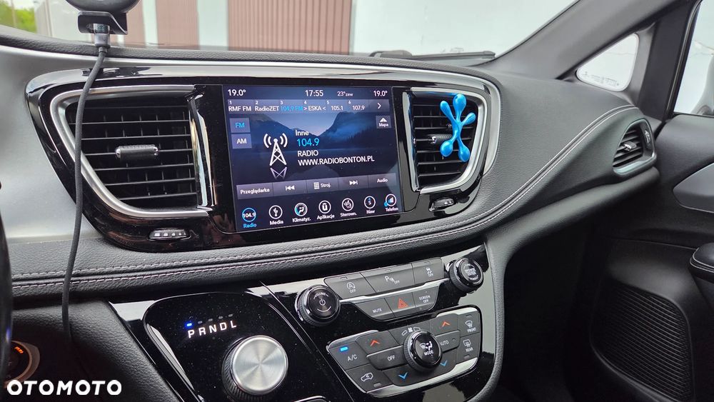 Chrysler Pacifica - 19