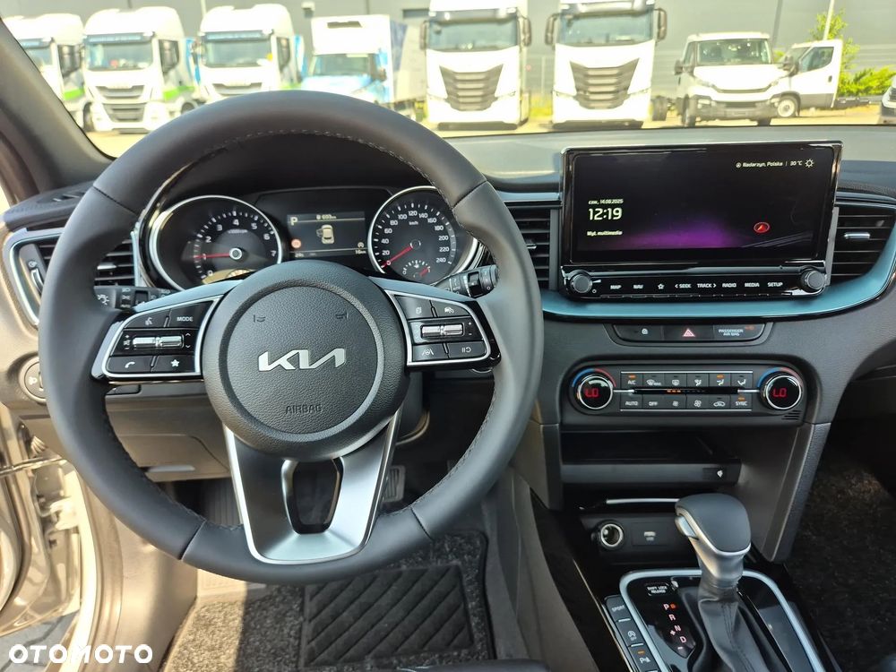 Kia XCeed 1.6 T-GDI Tribute DCT - 13