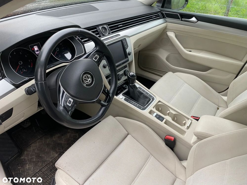 Volkswagen Passat 1.8 TSI BMT Highline - 5