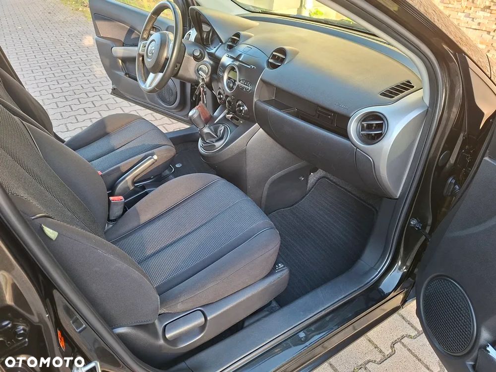 Mazda 2 1.3 Exclusive - 6