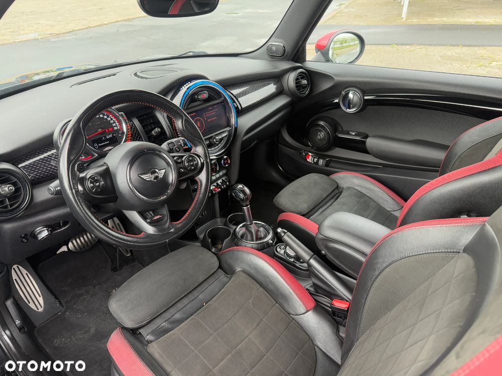 MINI John Cooper Works - 9