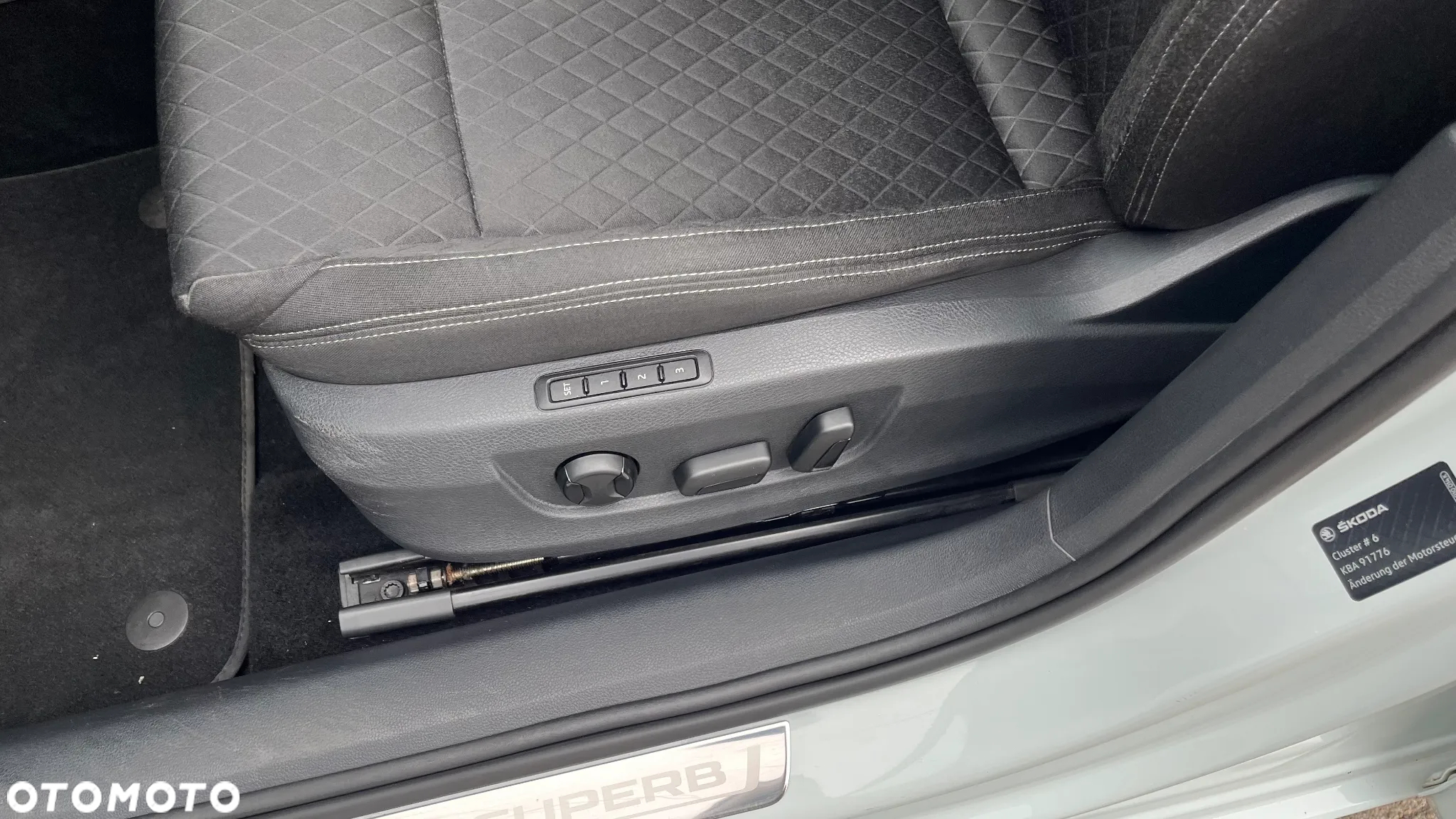 Skoda Superb Combi 2.0 TDI Style - 12