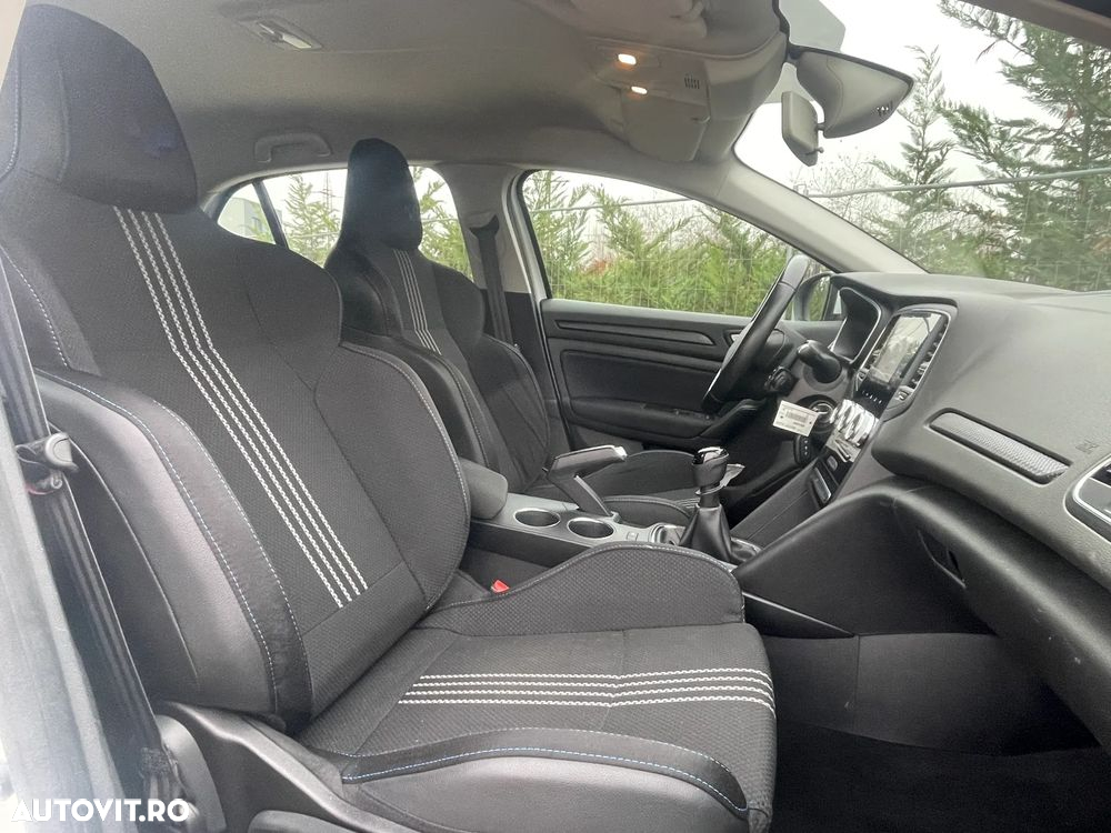 Renault Megane BLUE dCi 115 GT LINE - 14