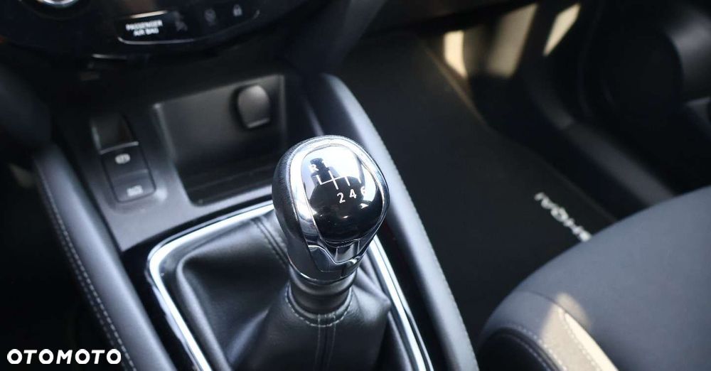 Nissan Qashqai - 23