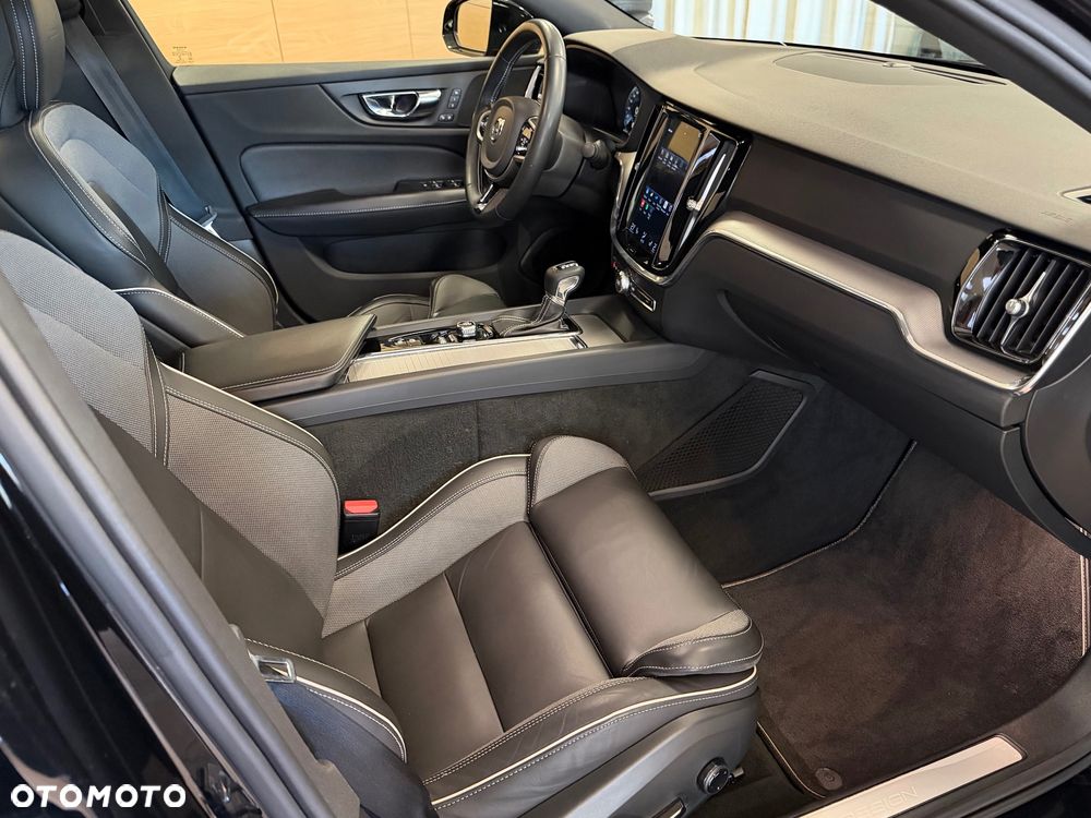 Volvo S60 T4 R-Design - 7