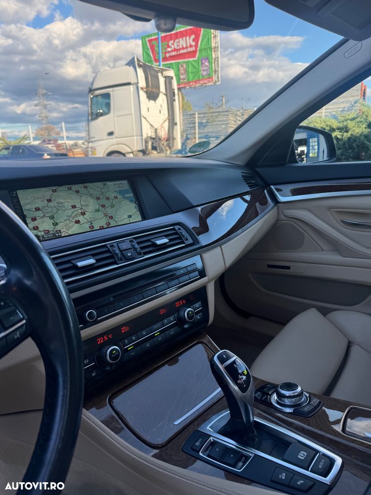 BMW Seria 5 525d xDrive Touring Sport-Aut. Luxury Line - 6