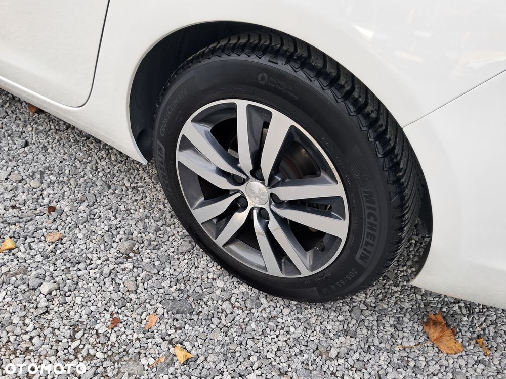 Peugeot 308 1.5 BlueHDi Business S&S EAT8 - 23