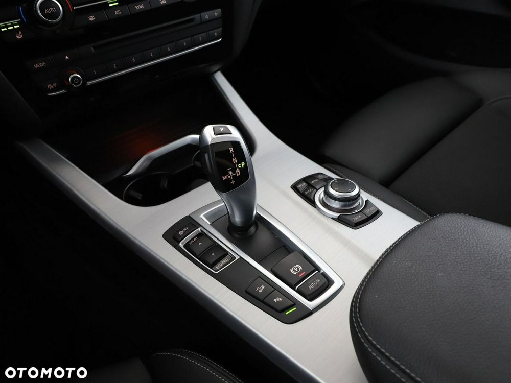 BMW X3 xDrive20d - 28