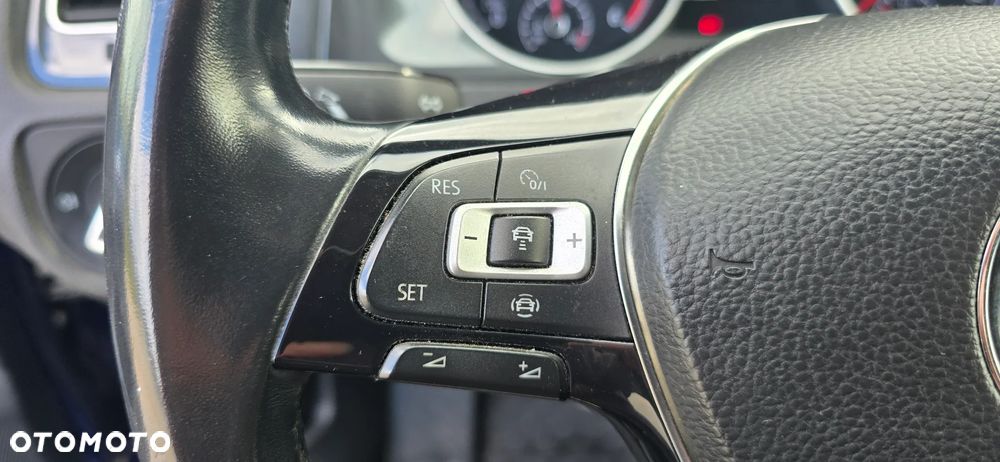 Volkswagen Golf 1.6 TDI BMT Highline - 29