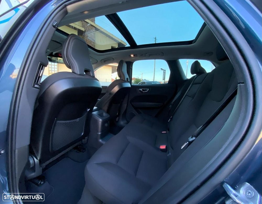 Volvo XC 60 2.0 T6 PHEV Inscription AWD - 31