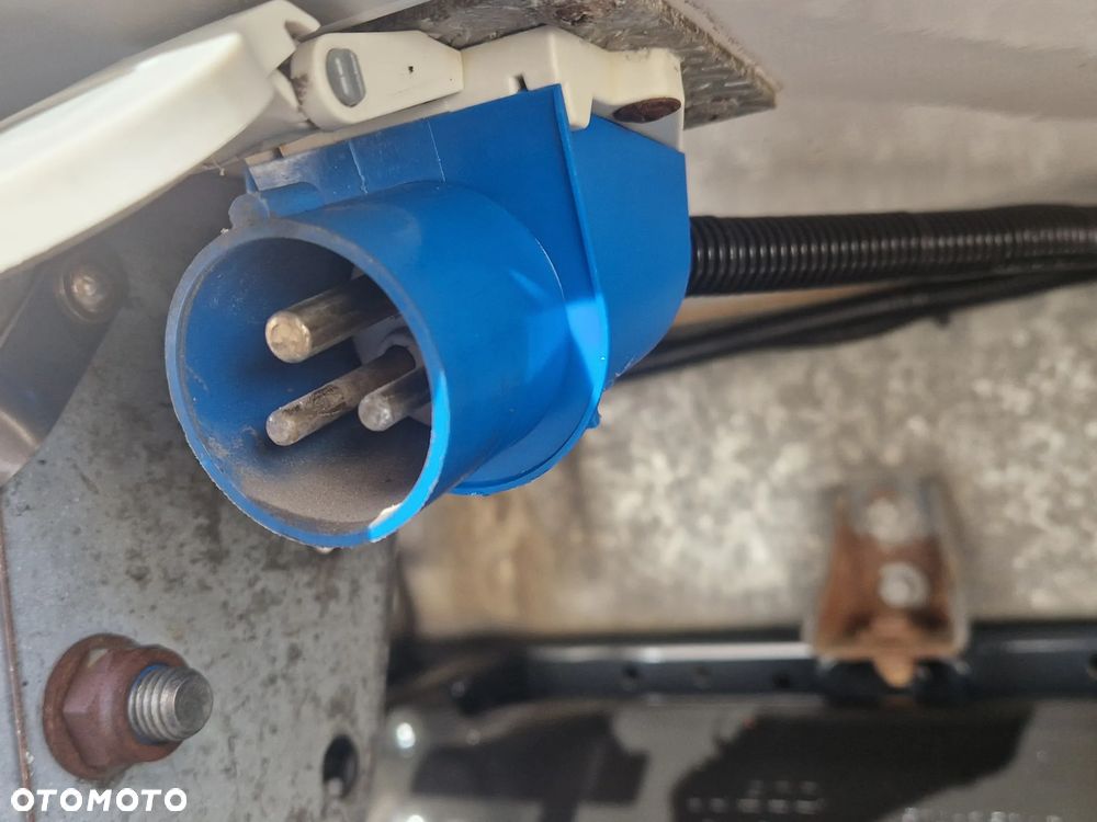 Iveco DAILY 6EP CHŁODNIA MROŹNIA IZOTERMA AGREGAT THERMO KING V-200 MAX GRZANIE 3,41x2,09x2,10 - 6