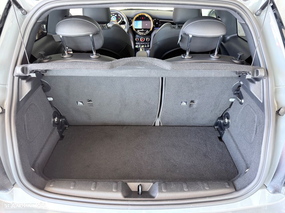 MINI 3 Portas Cooper SE Premium Classic - 26