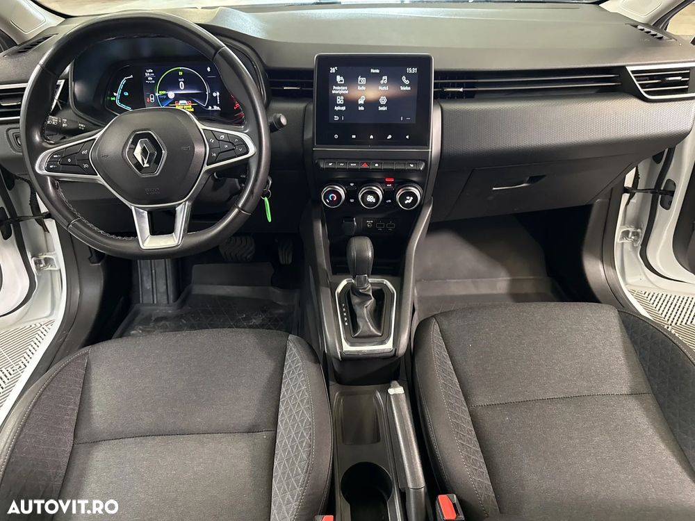 Renault Clio - 11