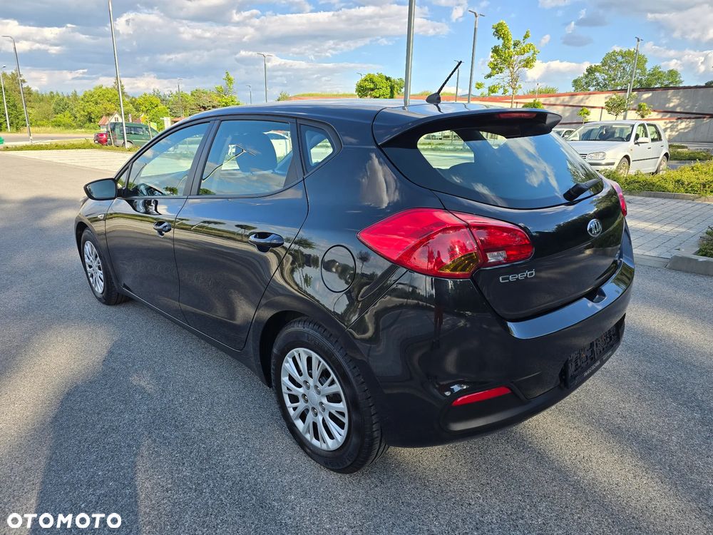 Kia Ceed - 21