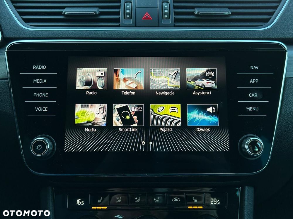 Skoda Superb 2.0 TDI SCR Style DSG - 28