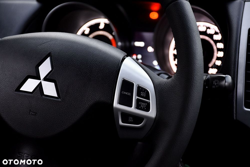 Mitsubishi Outlander 2.2 DI-D ClearTec 2WD Edition - 21