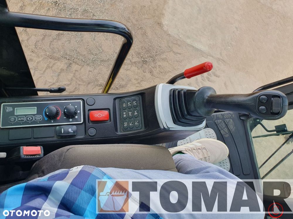 JCB JS 145 W - 27