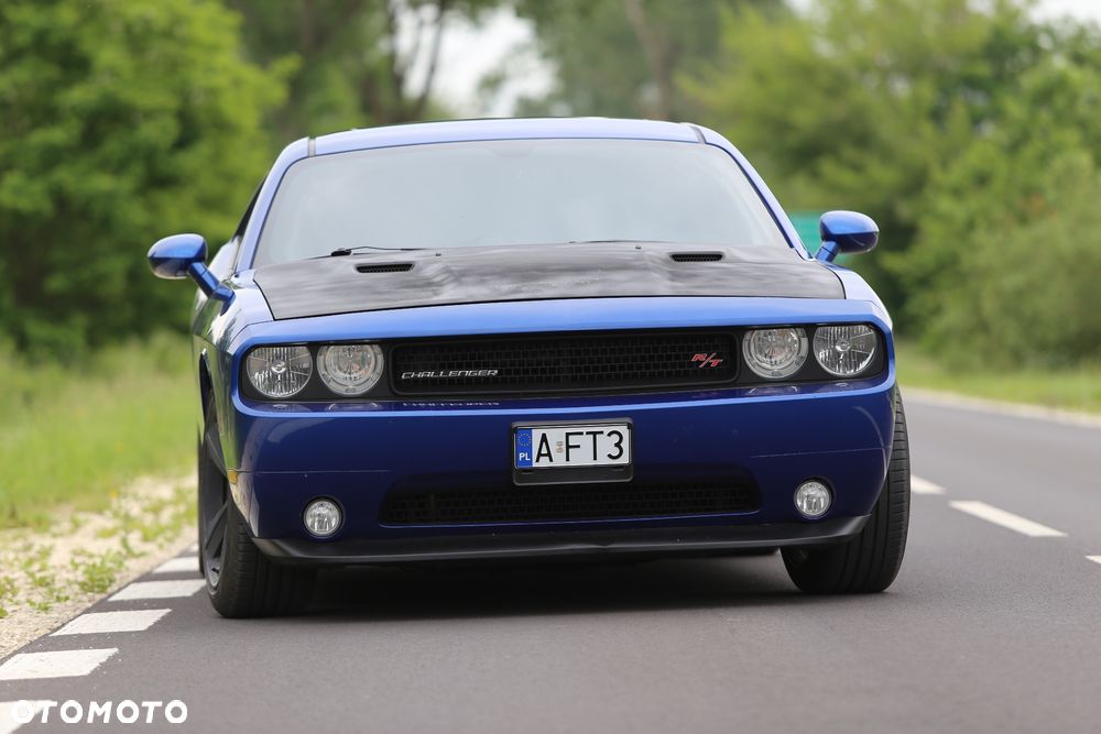 Dodge Challenger - 6