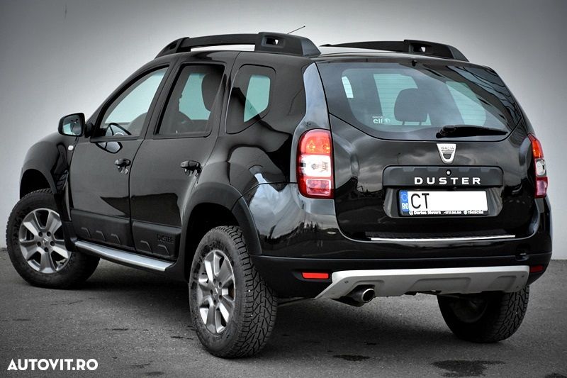 Dacia Duster dCi 110 FAP 4x4 Blackshadow - 6