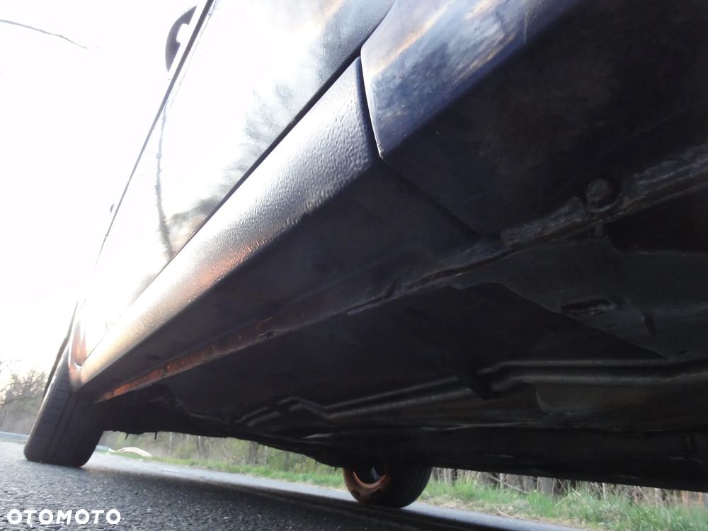 Ford Galaxy 2.0 TDCi Ghia - 32