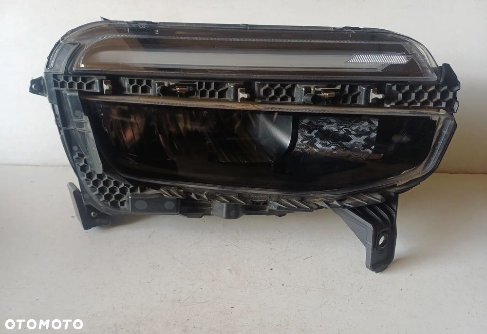 Lampa prawy przod jeep avenger full led europa - 1