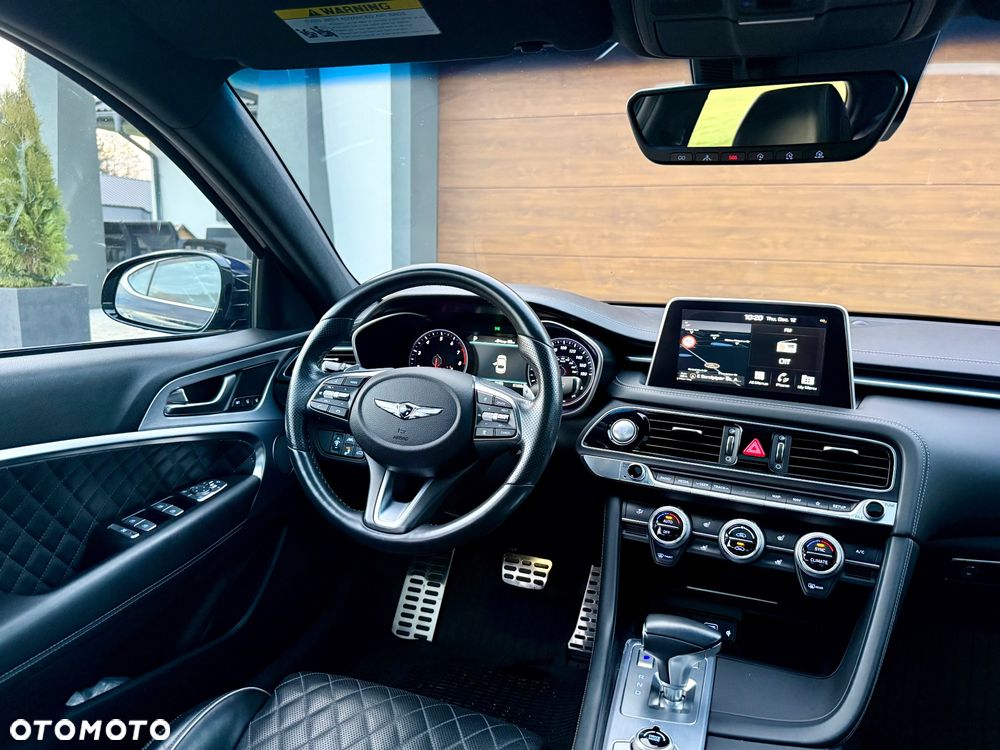 Genesis G70 - 16