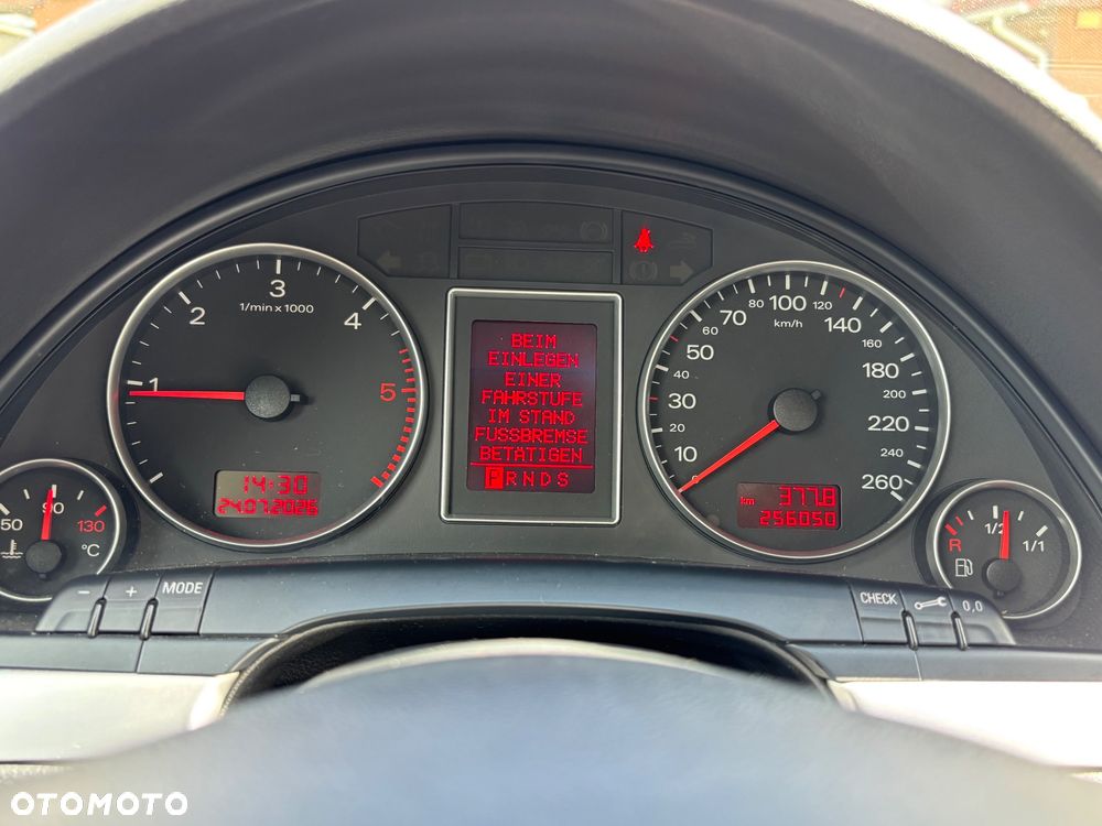Audi A4 Avant 2.0 TDI DPF multitronic - 11