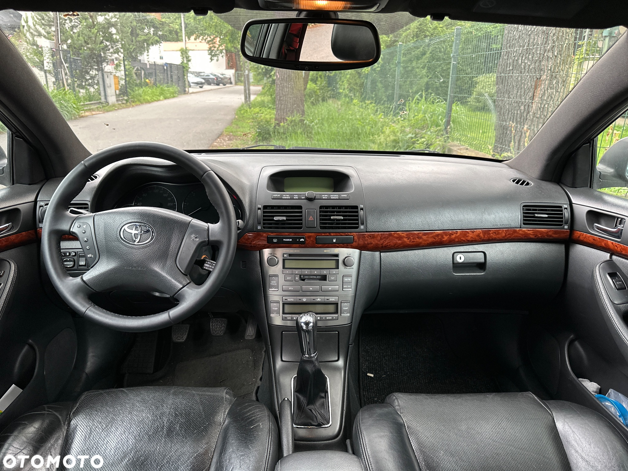 Toyota Avensis - 11