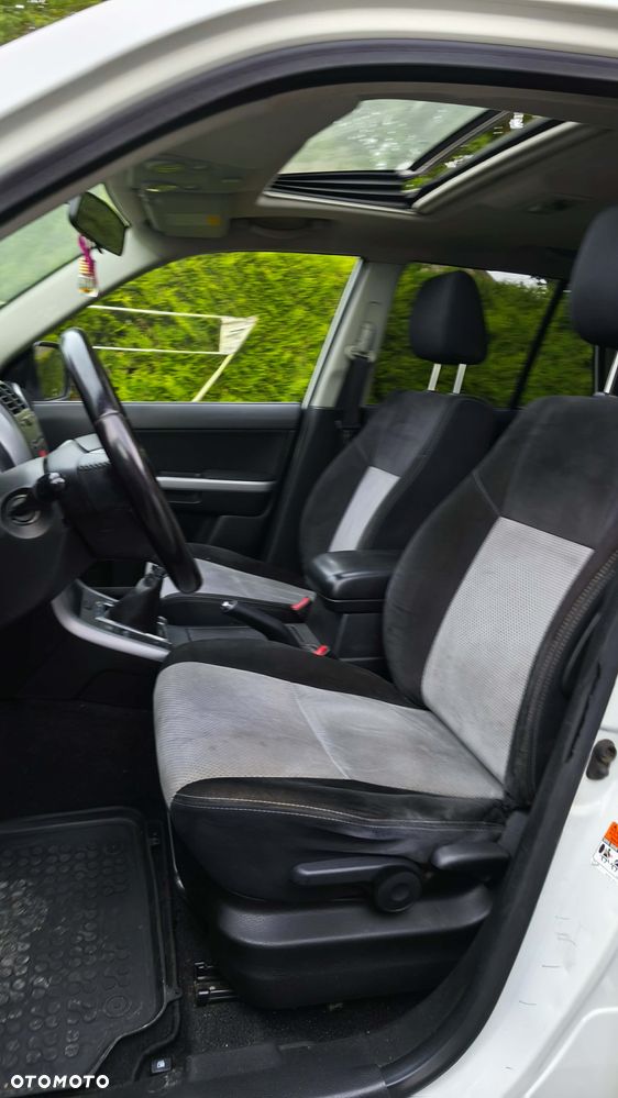 Suzuki Grand Vitara 1.9 DDiS - 11