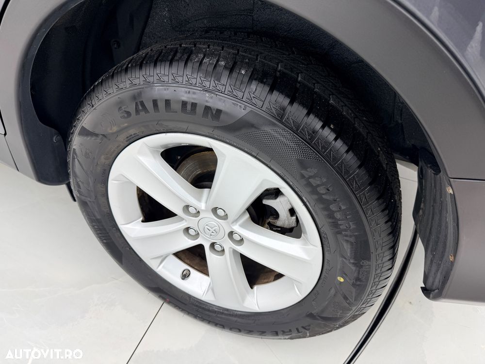 Toyota RAV4 2.0 D-4D 2WD Comfort - 12