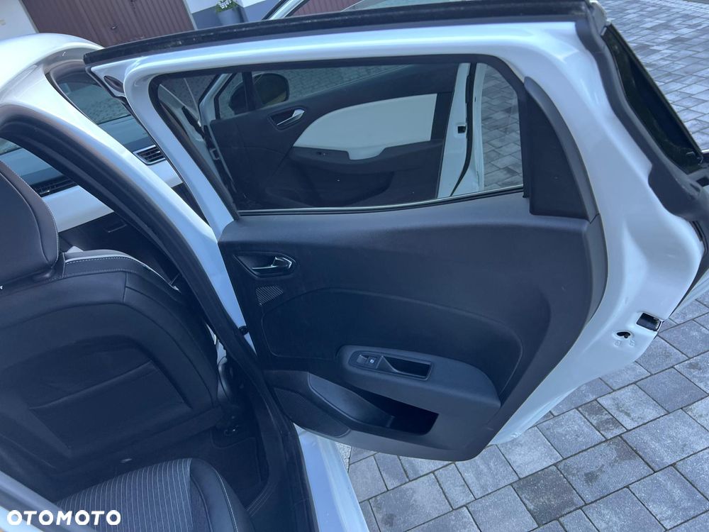 Renault Clio - 8