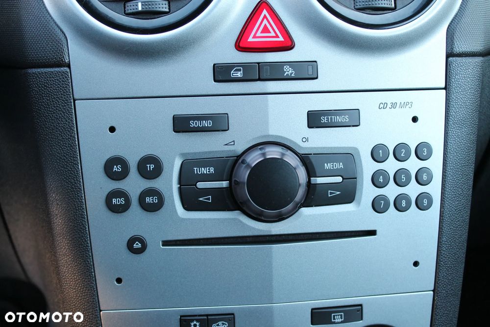 Opel Corsa 1.4 16V Active - 25