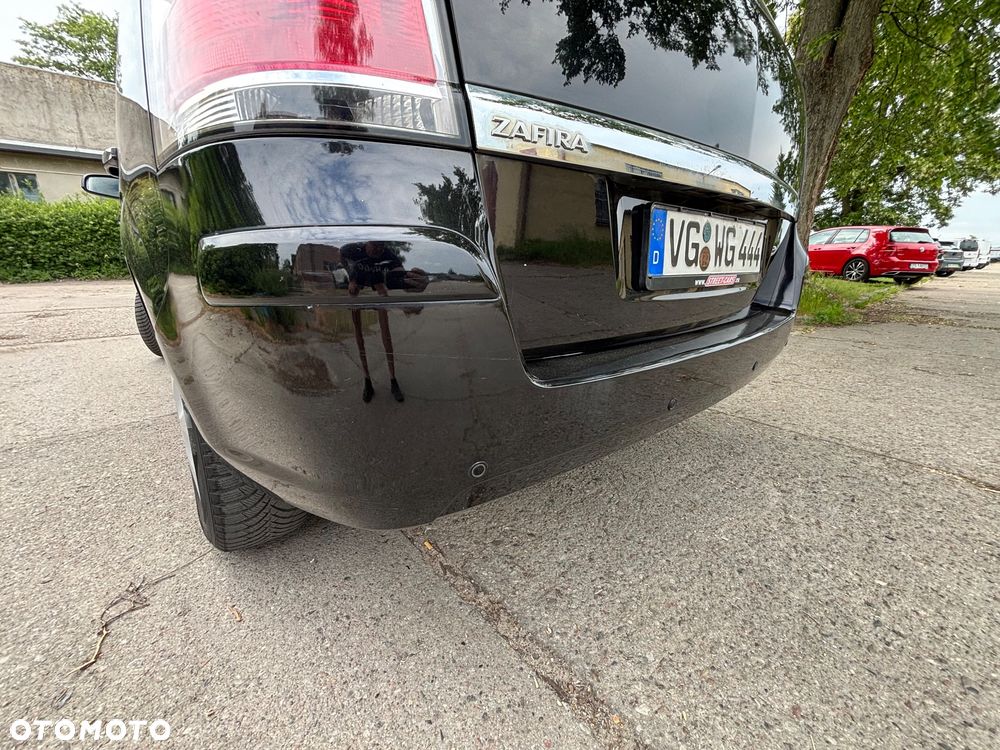 Opel Zafira 1.8 Easytronic Family Plus - 24