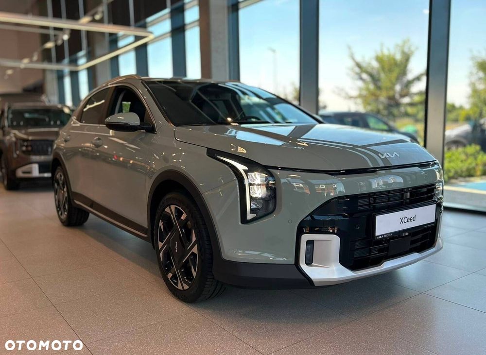 Kia XCeed - 10