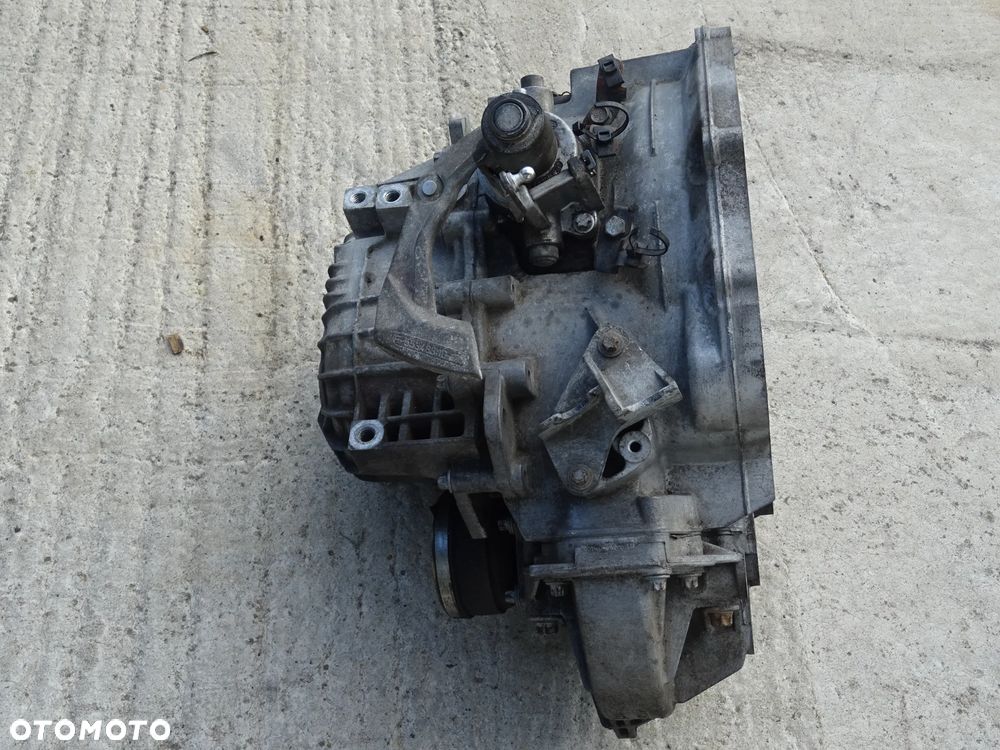 OPEL INSIGNIA 1,6 TURBO SKRZYNIA BIEGÓW 6 MANUAL M32 - 5