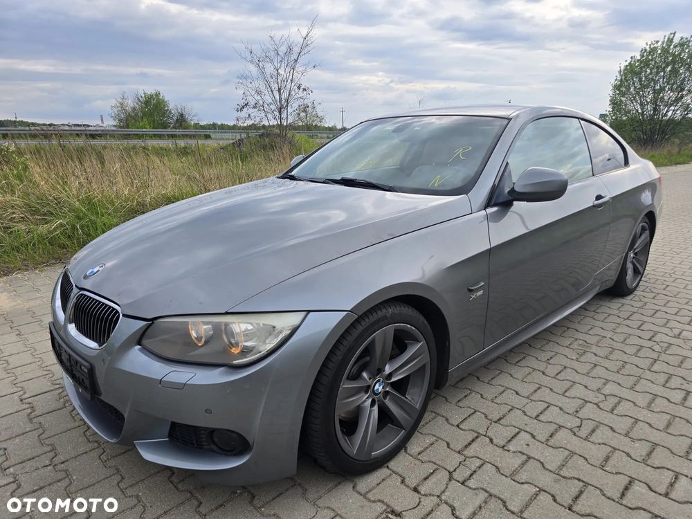 BMW Seria 3 330i xDrive Edition Exclusive - 1