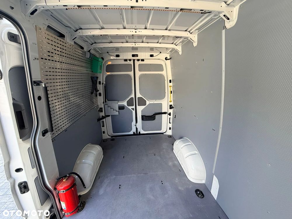 Volkswagen crafter - 11