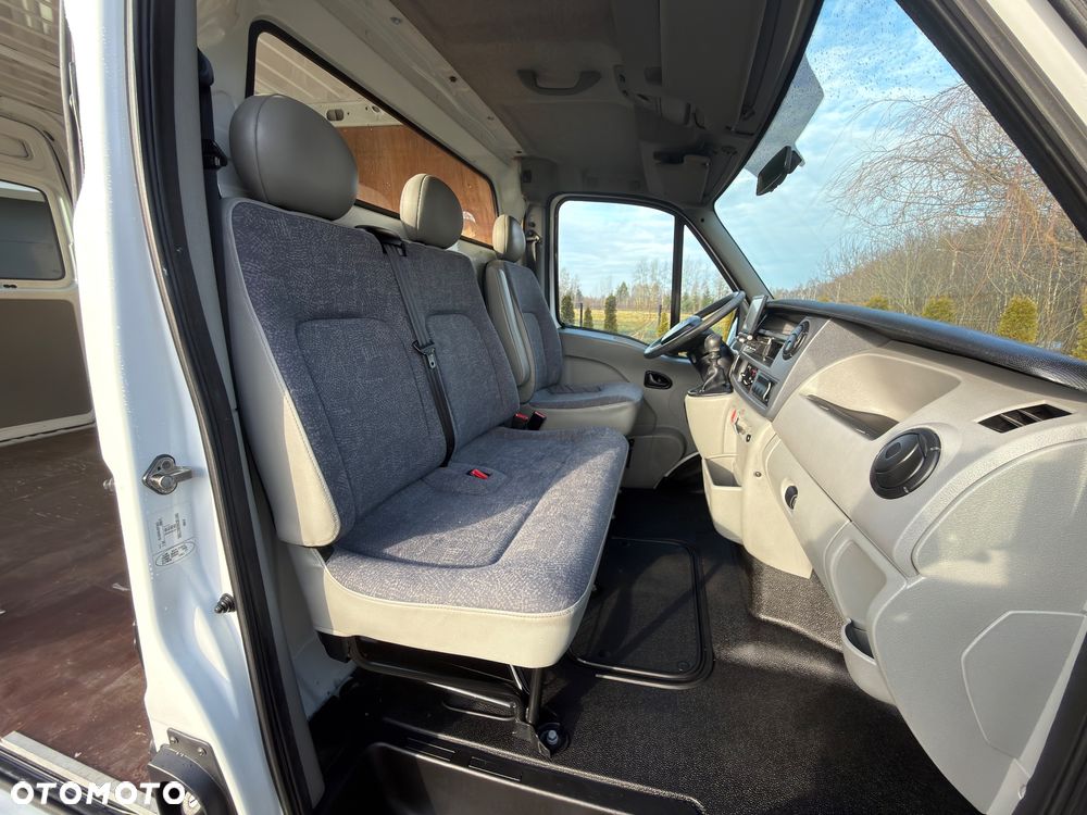 Nissan Interstar - 7