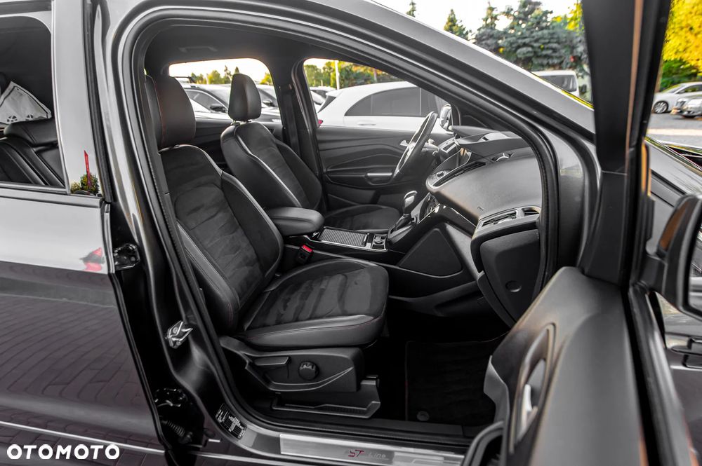 Ford Kuga 2.0 TDCi 4x4 ST-Line - 21