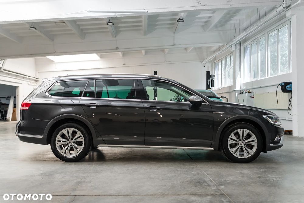 Volkswagen Passat Alltrack 2.0 TDI SCR 4Mot DSG - 2