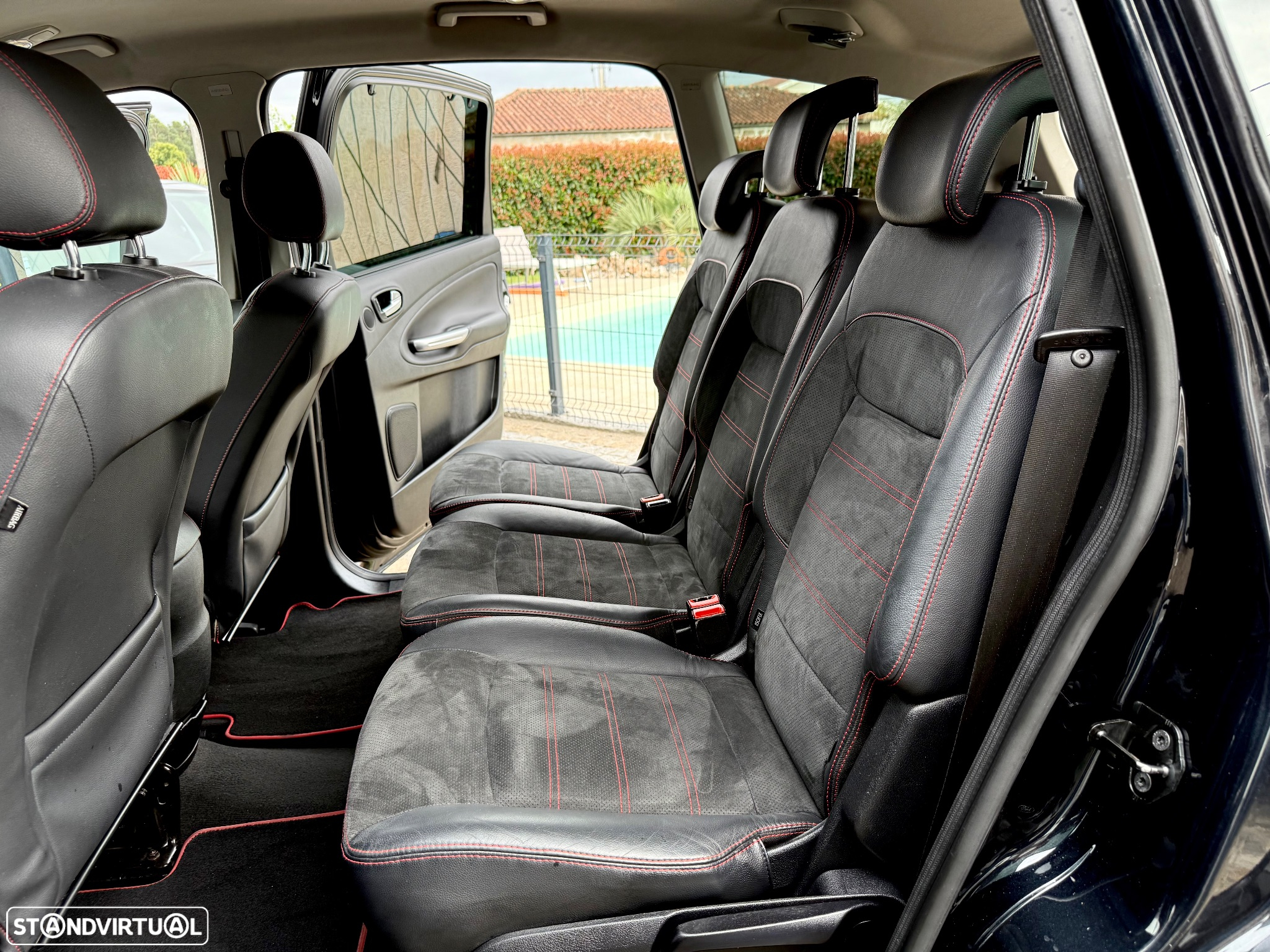Ford S-Max 2.0 TDCi Titanium Busine. 7L Aut. - 39