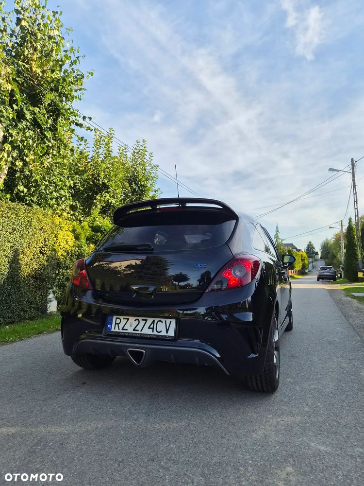 Opel Corsa 1.6T OPC - 3