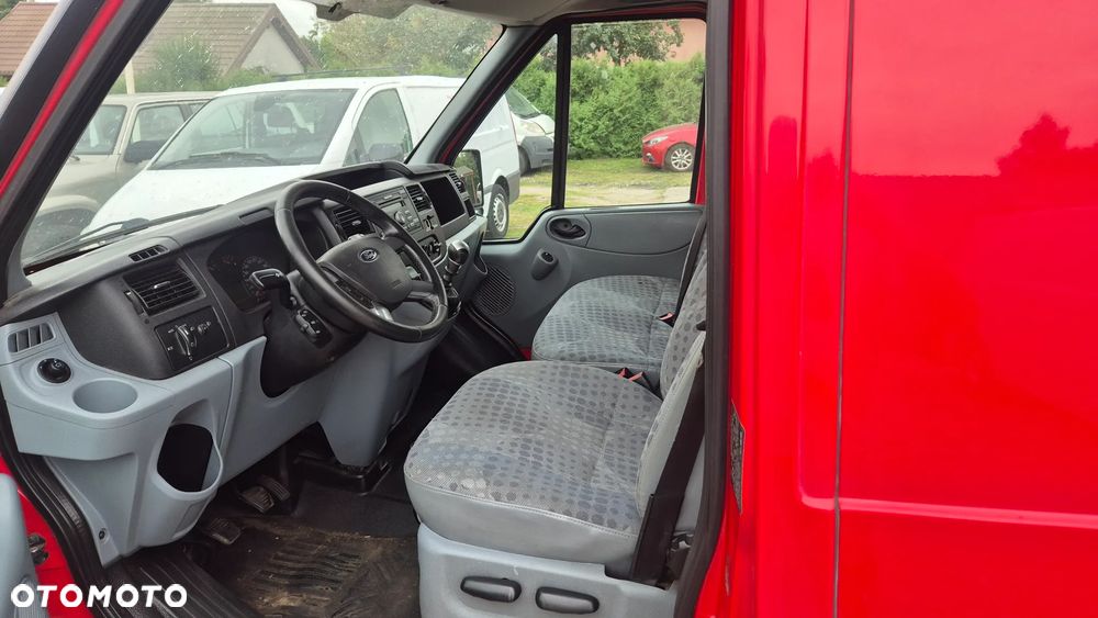Ford Transit - 6