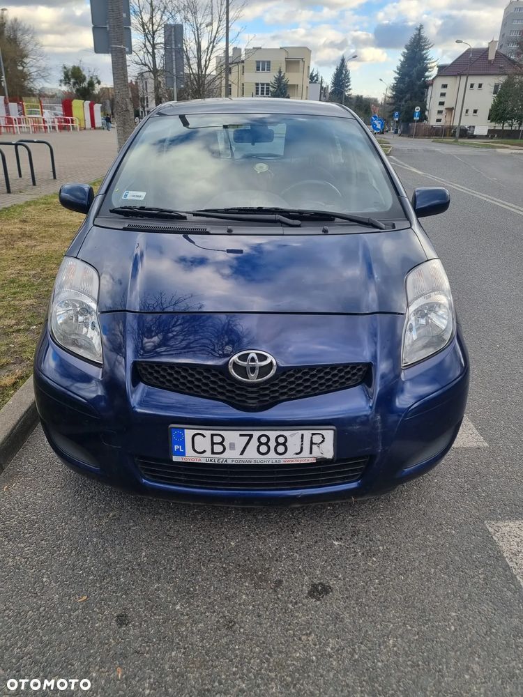 Toyota Yaris 1.33 2010 - 1