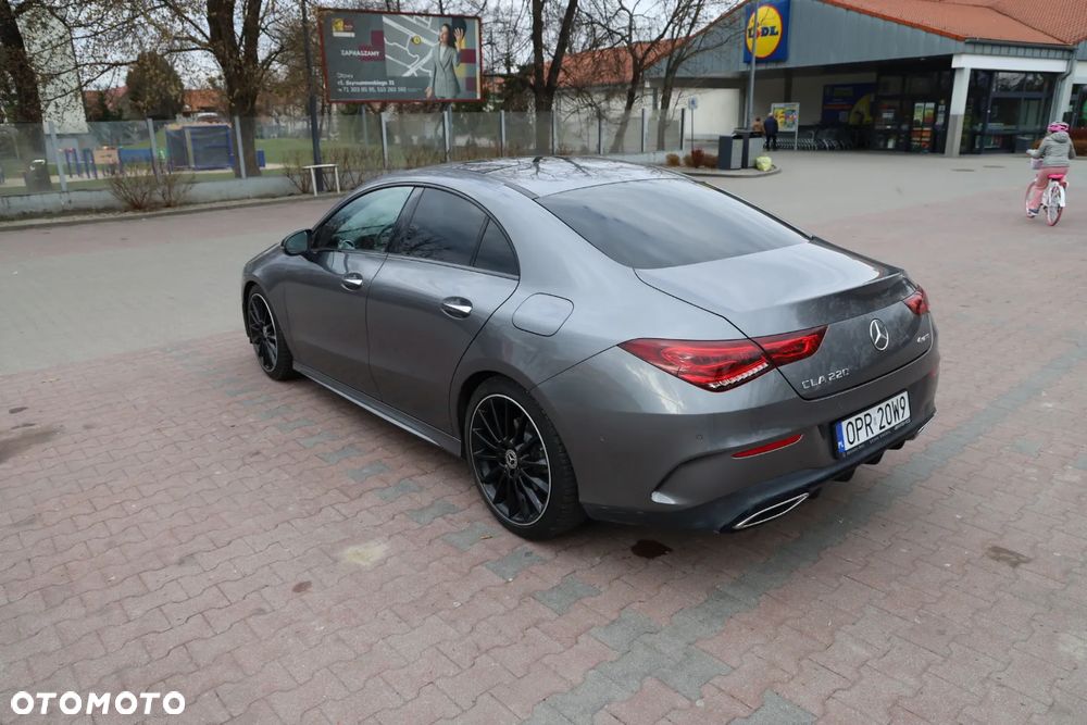 Mercedes-Benz CLA 220 4-Matic AMG Line 7G-DCT - 29